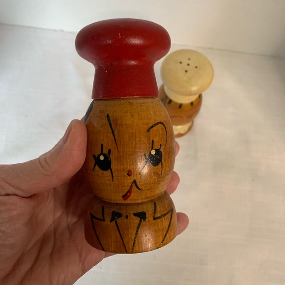 VINTAGE | Wooden Chef Salt & Pepper Shaker Set - Picture 2 of 11